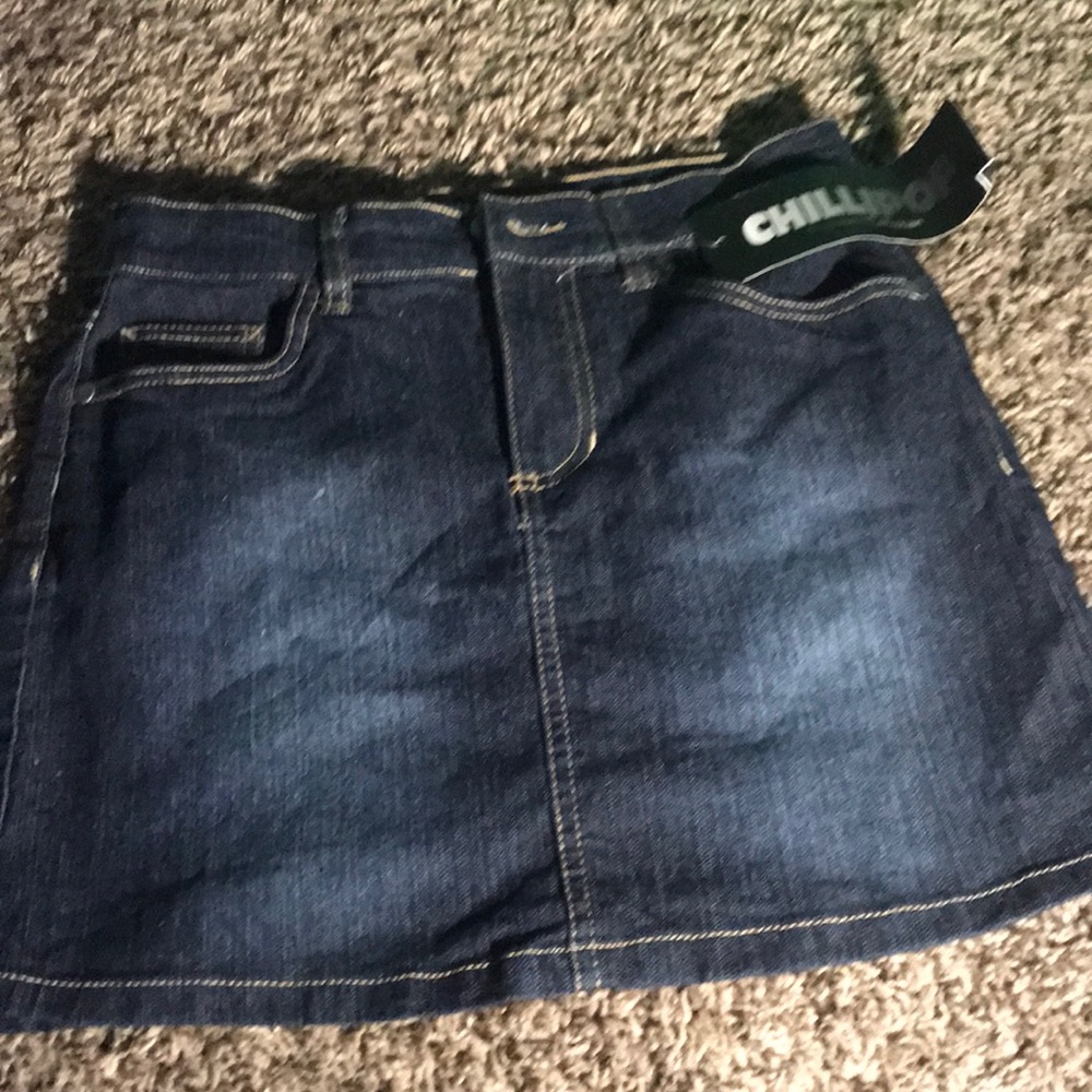 Girls jean mjni skirt size 10-12
